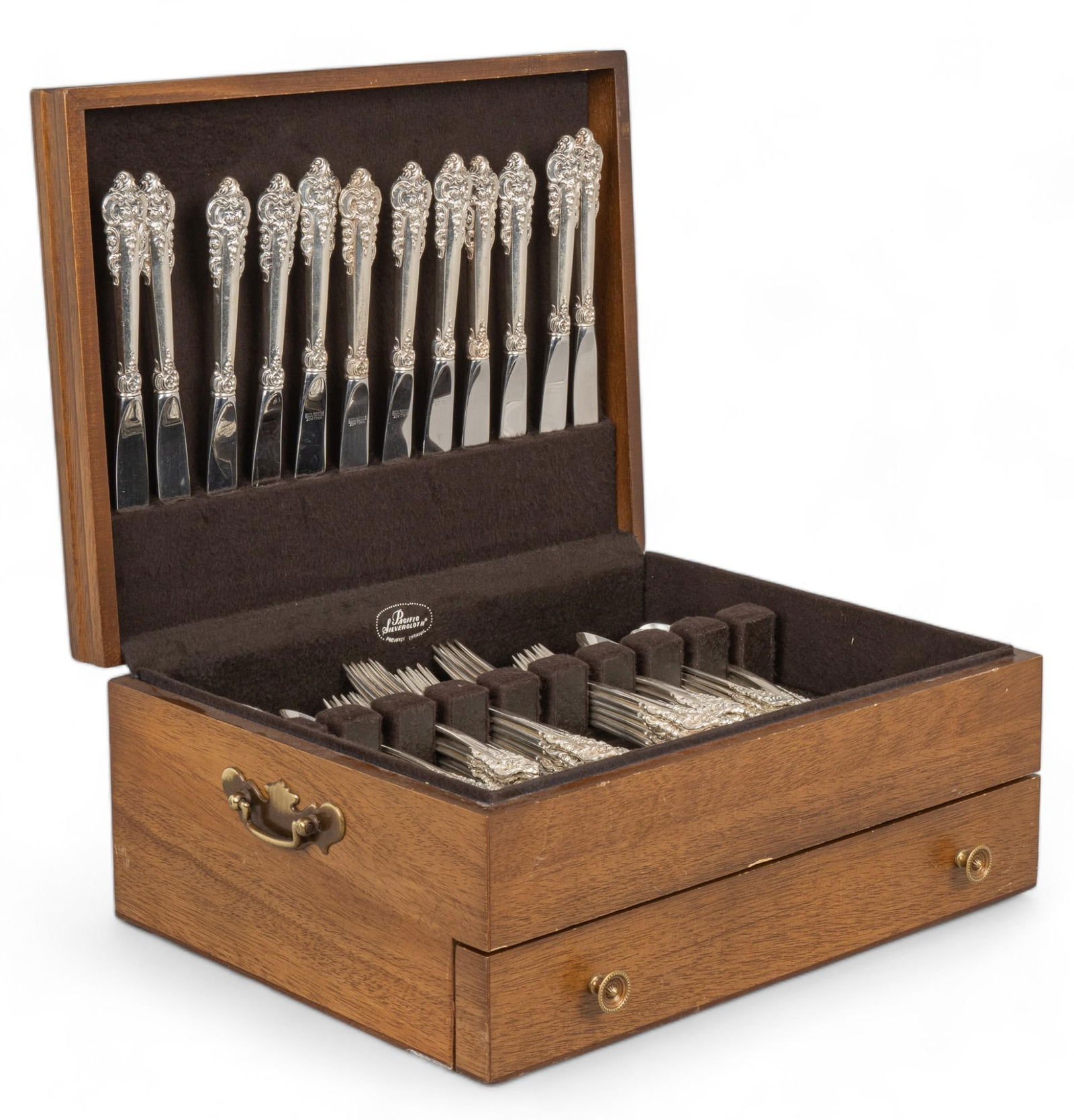 "Grande Baroque" By Wallace Silversmiths Sterling Silver Flatware set: Sterling silver flatware set, in the "Grande Baroque" pattern by Wallace Silversmiths, no monogram or removal, eighty-five pieces total, includes: 12 dinner knives, 9 in 12 dinner forks 8 in