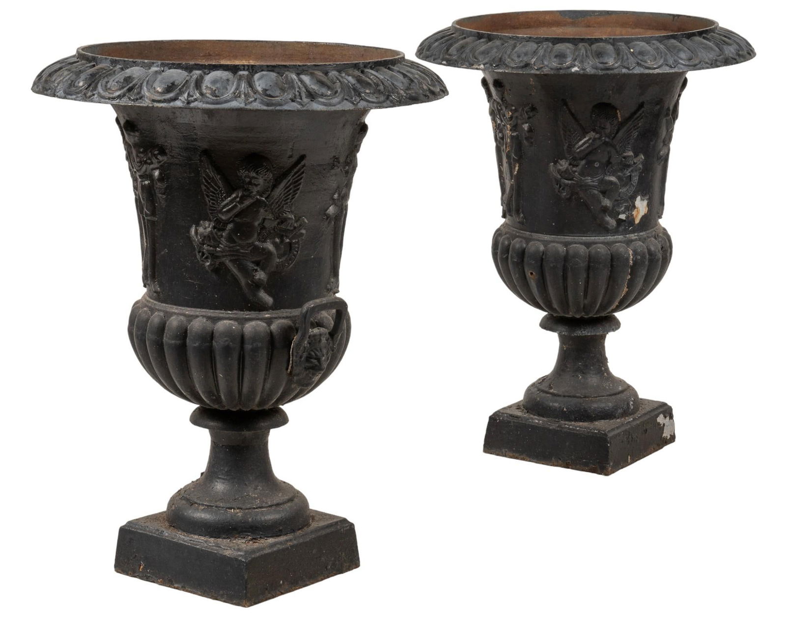 Pair of Large Garden Planters (1 of 12)