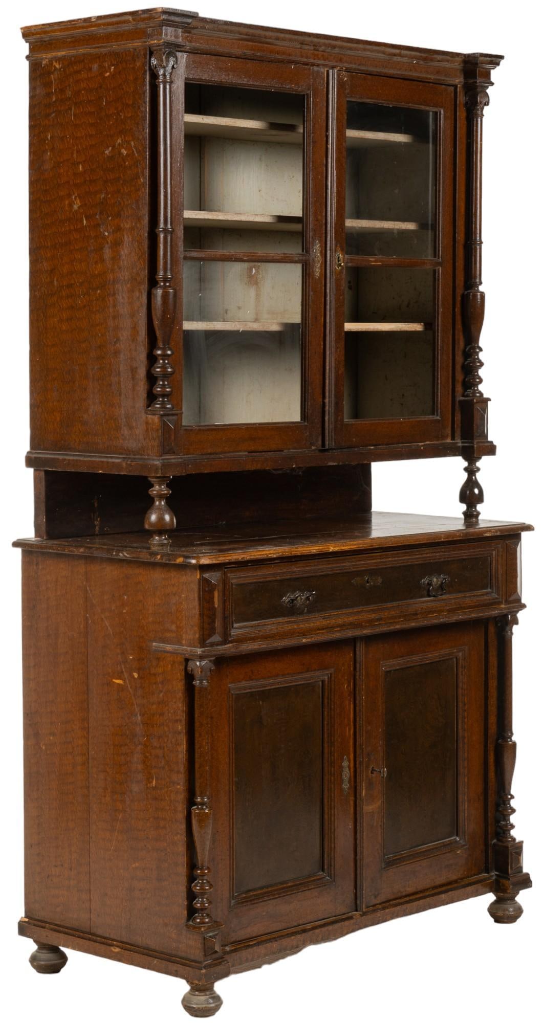 Vintage Cabinet (1 of 7)