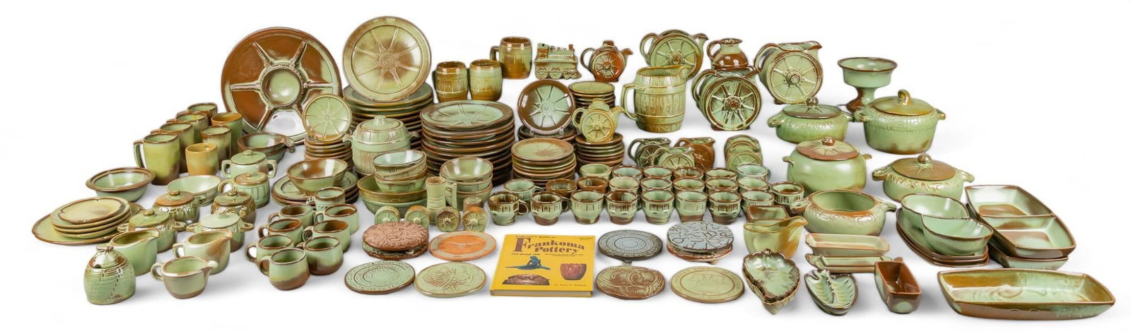 Very Large Collection of Frankoma Ceramics (1 of 20)