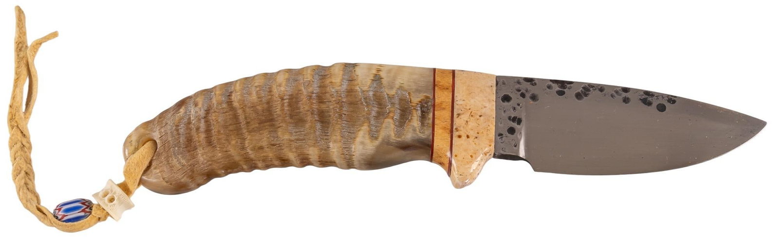 Webb Hammond Ram Horn Hammered 52100 Steel Knife: Manufacturer: Webb Hammond Model: Ram Horn Hammered 52100 Steel Blade length: 3.5 in. OAL: 8 in. Condition: Very Good; light wear on handle; blade has light wear Includes: hammered 52100 steel blade; 