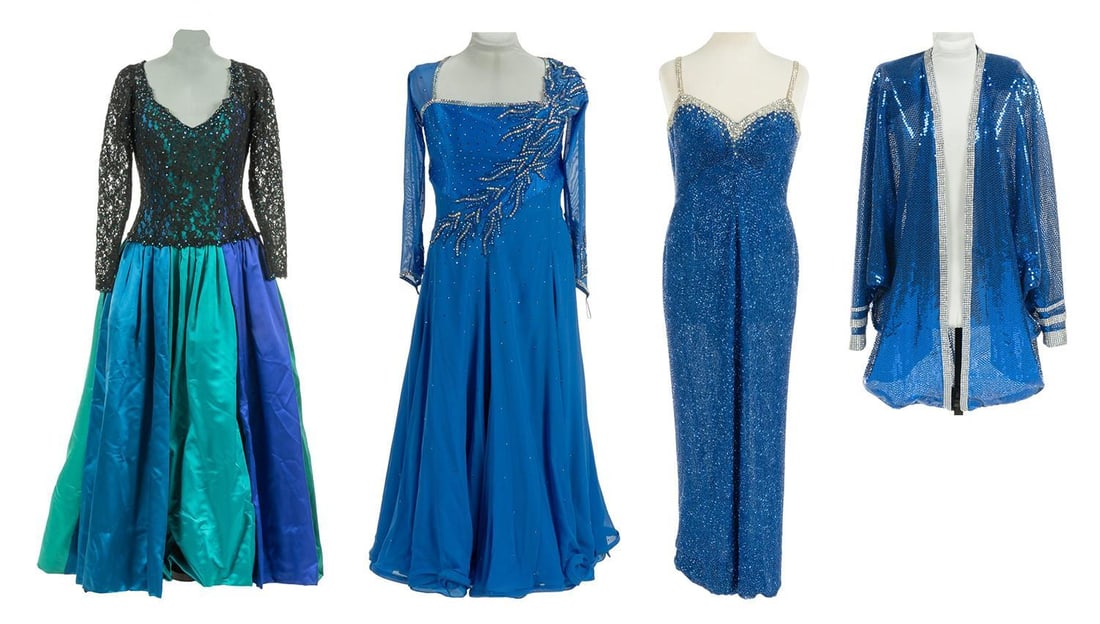 Vikki Carr | Performance Worn Outfits (1 of 11)