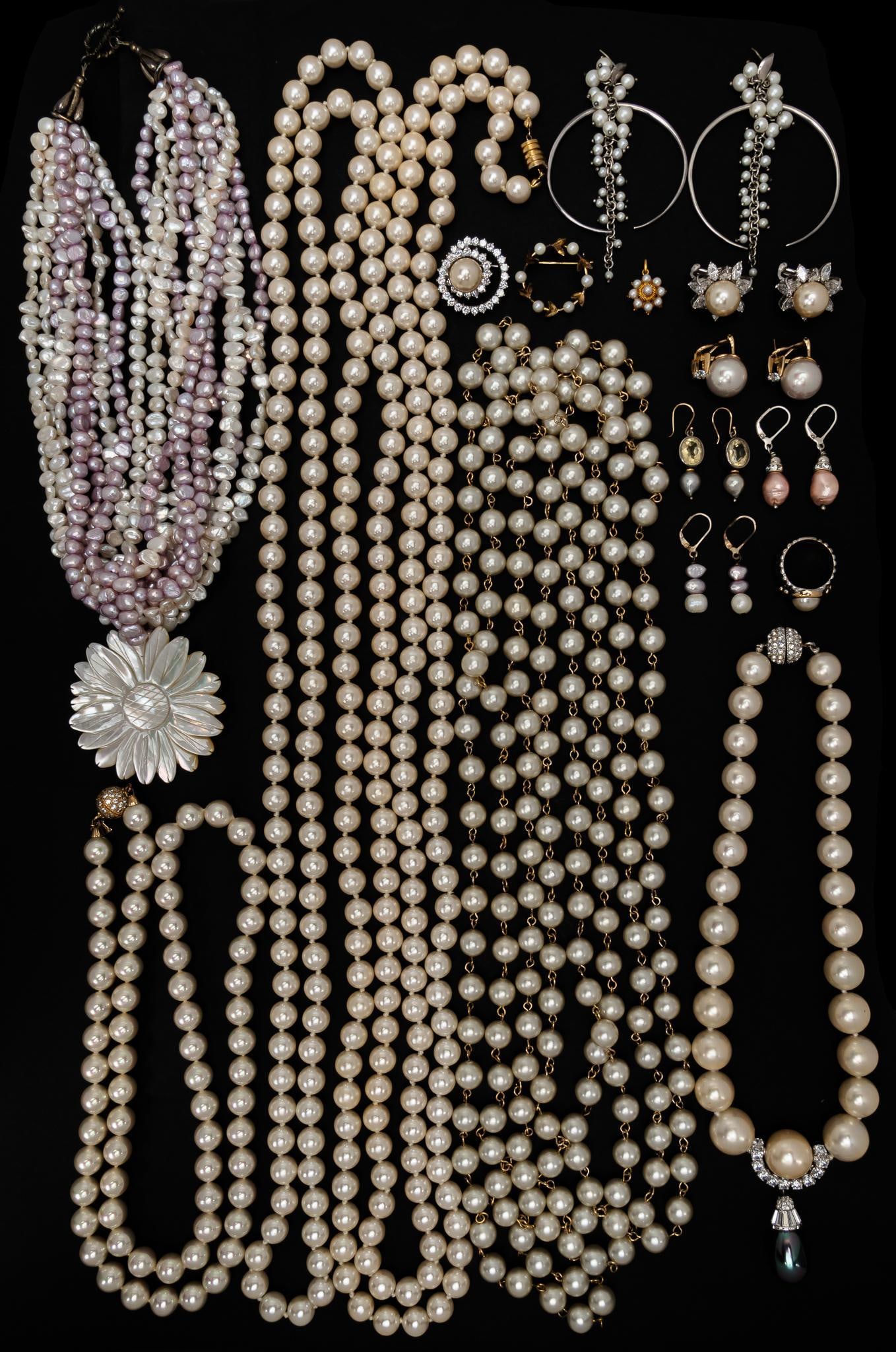 Vikki Carr | Faux Pearl Jewelry (1 of 9)