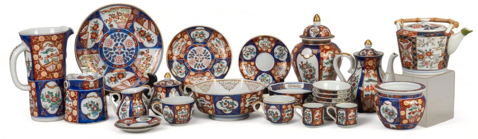 Vikki Carr | Gold Imari Japanese Tableware (1 of 19)