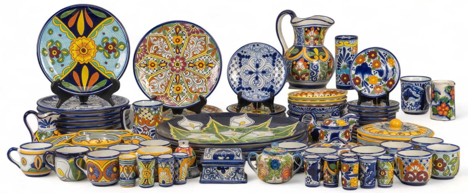 Vikki Carr | Large Collection of Mexican Ceramics (1 of 18)