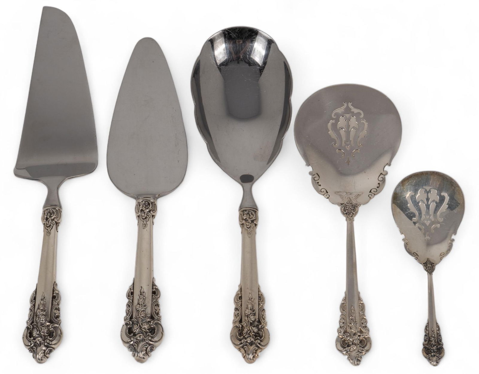 Set of (5) "Grand Baroque" By Wallace Silversmiths Serving Pieces (1 of 8)
