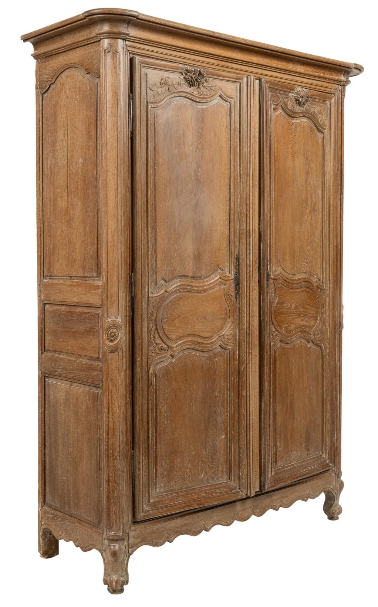 Carved Wood Wardrobe (1 of 9)