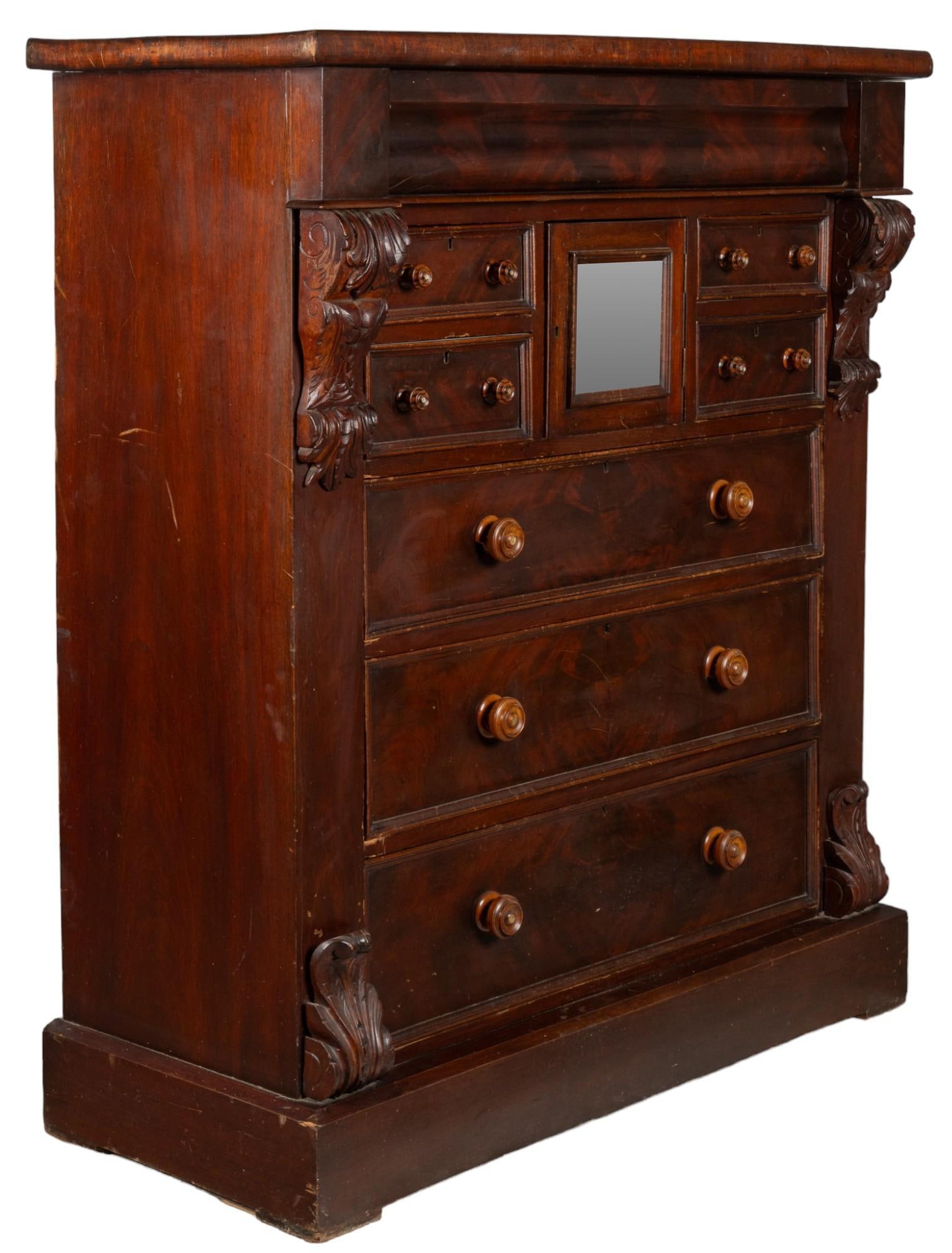 Georgian Chest of Drawers (1 of 6)