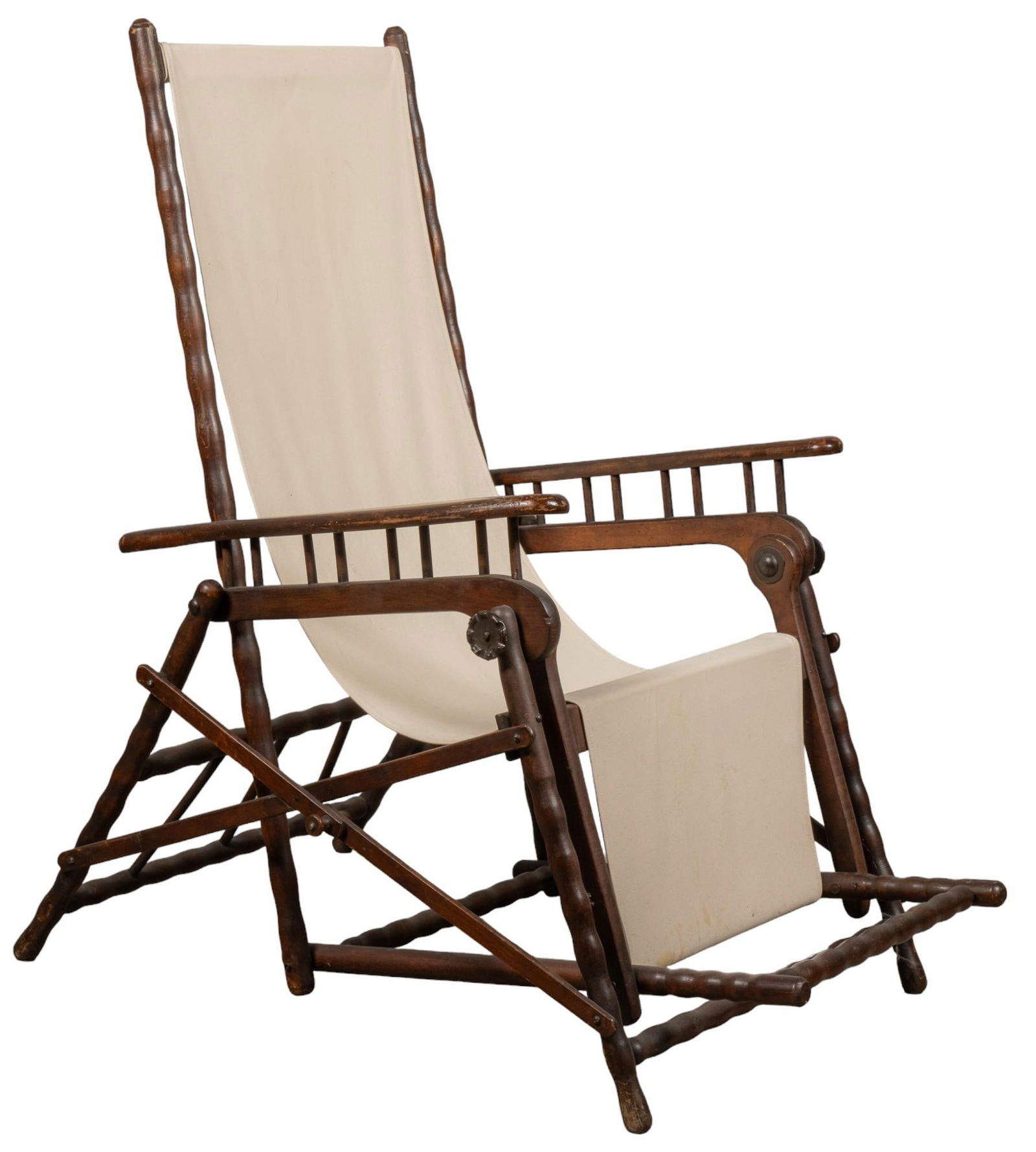 Victorian Lawn Chair (1 of 9)