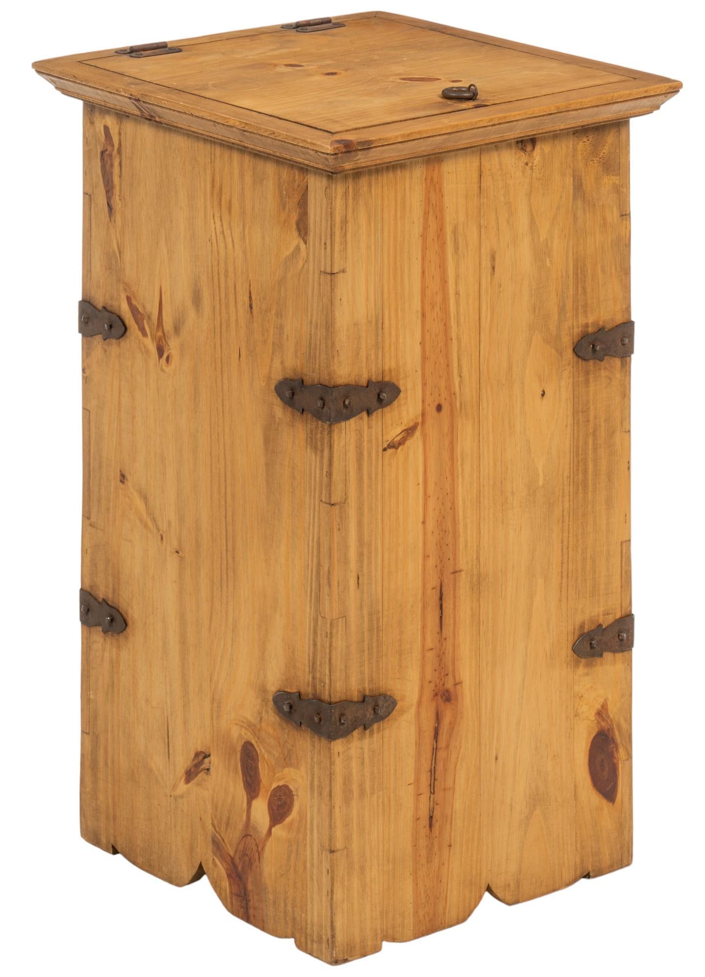 Farmhouse Grain Bin (1 of 6)