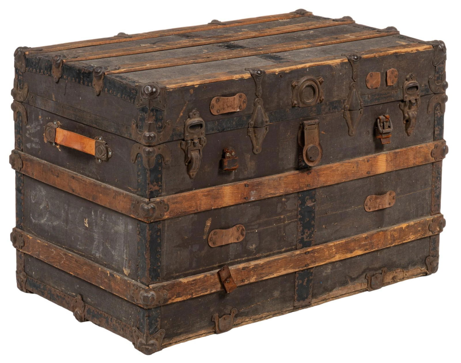 Rustic Metal Steamer Trunk (1 of 10)