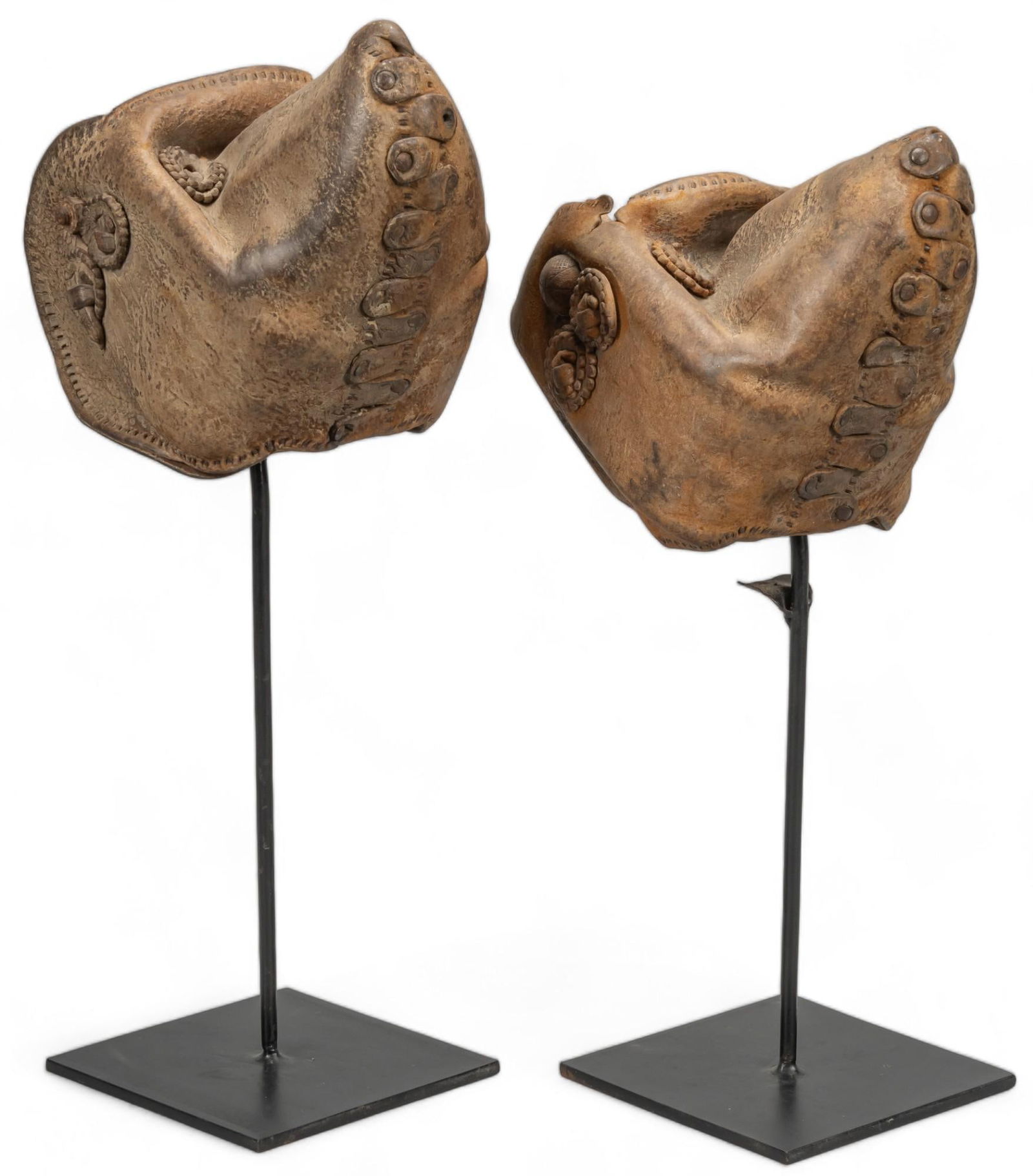 Pair of Hooded Stirrups (1 of 8)