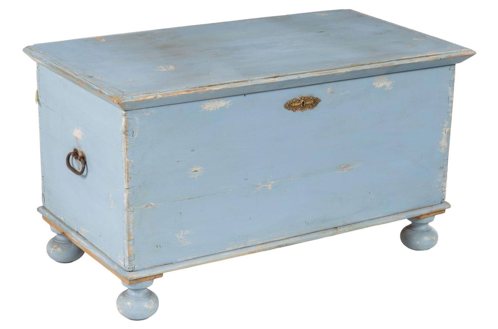 Wooden Trunk (1 of 7)