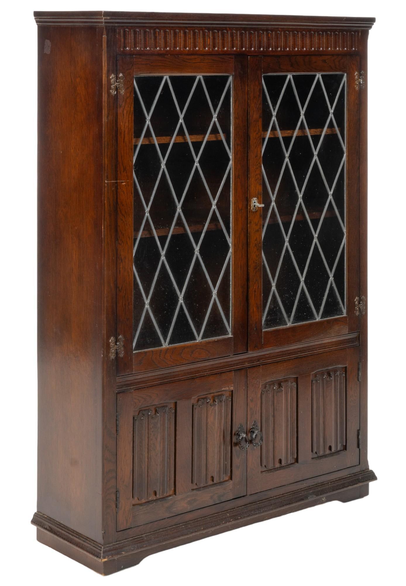 English Tudor Style Display Cabinet (1 of 8)