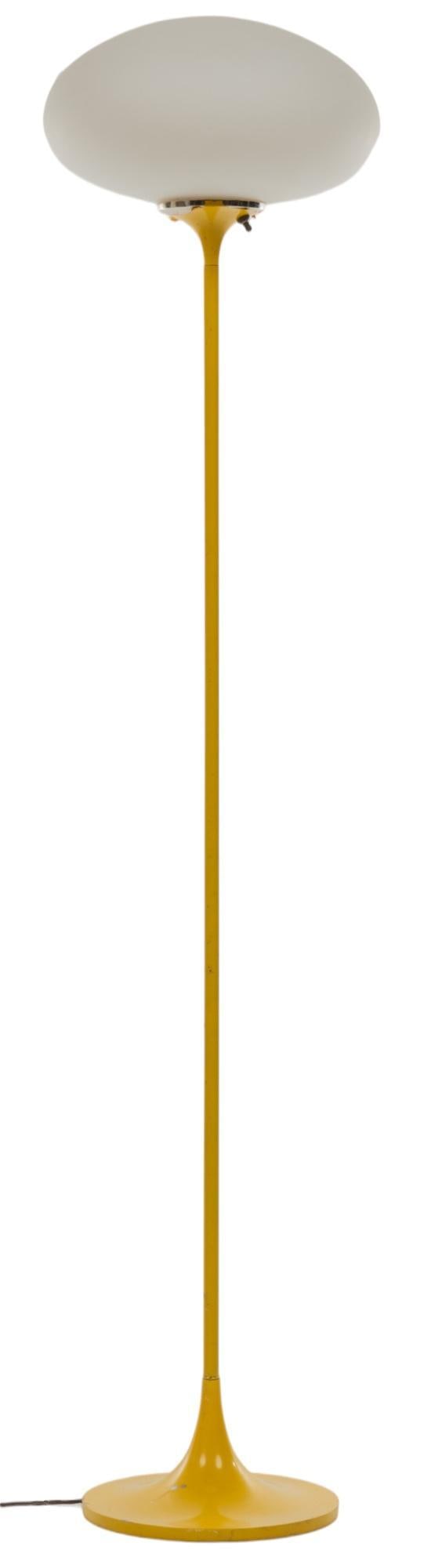 Laurel Lamp Co. (USA) Mushroom Floor Lamp (1 of 8)