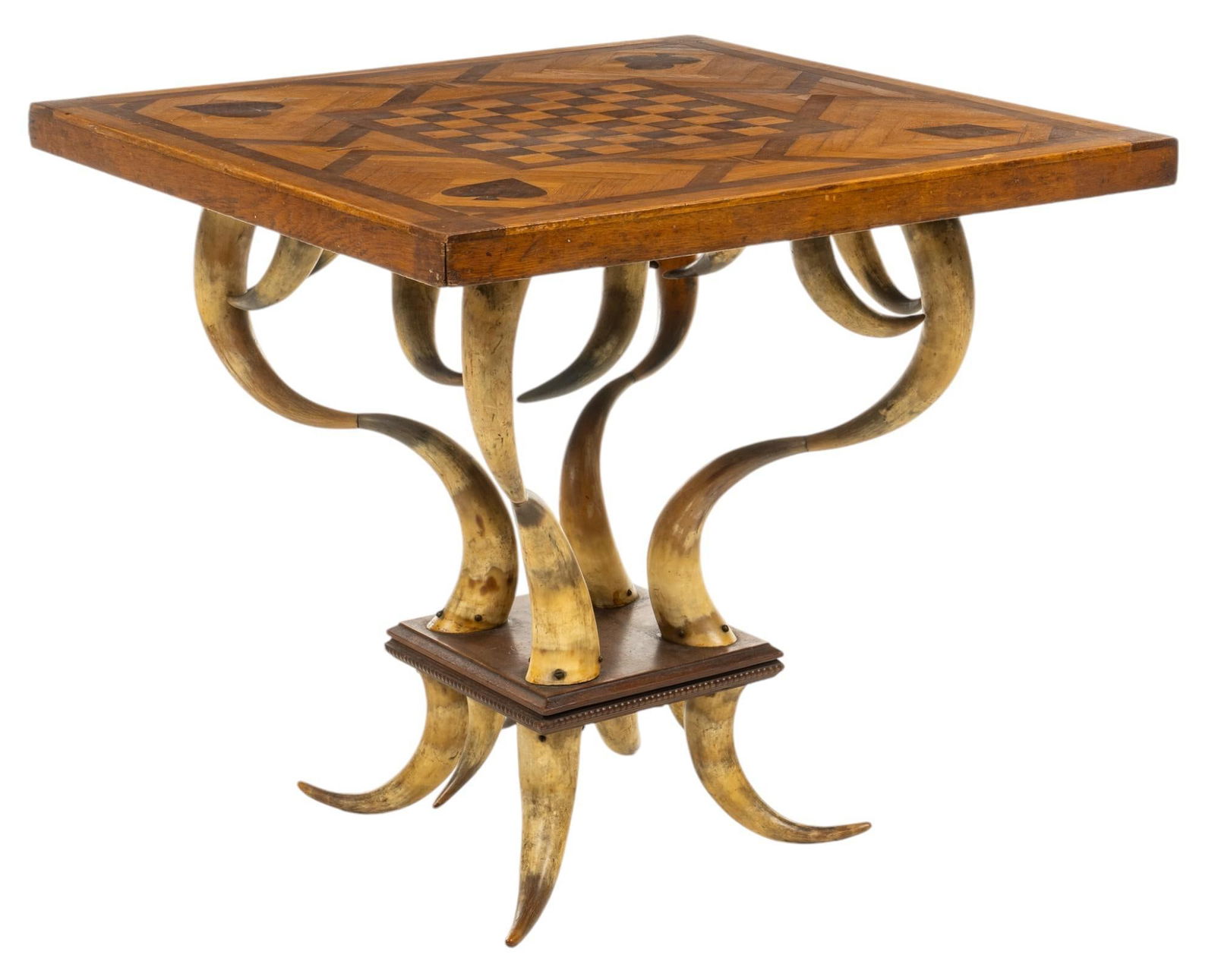 Steer Horn Gaming Table (1 of 9)