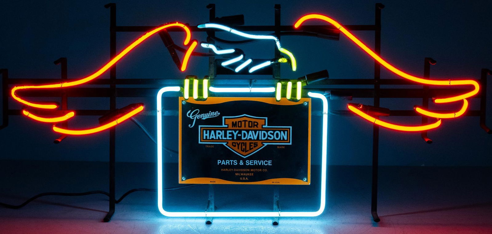 Harley Davidson Motorcycles (USA) Neon Sign (1 of 6)