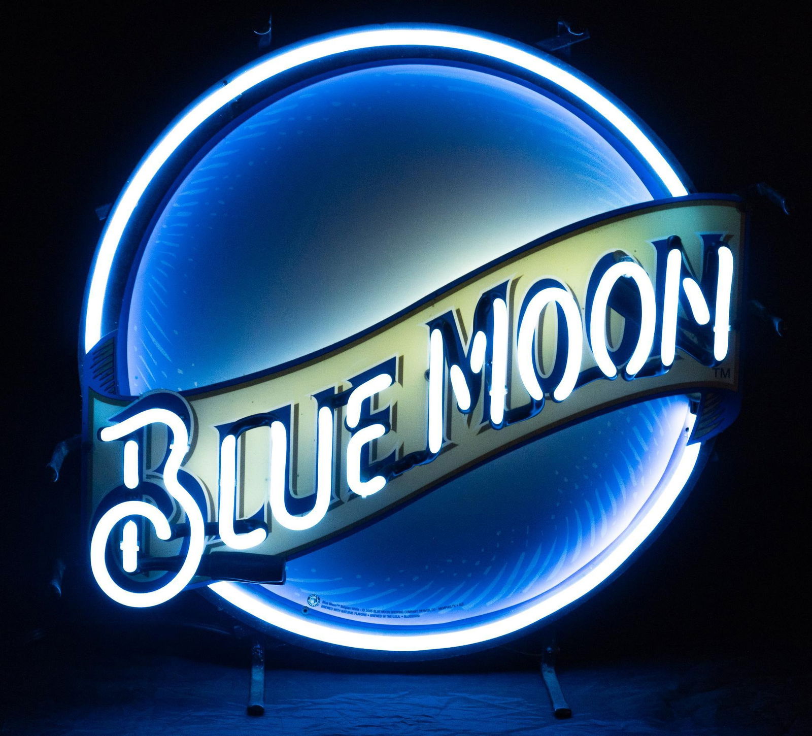 Blue Moon Neon Sign (1 of 8)