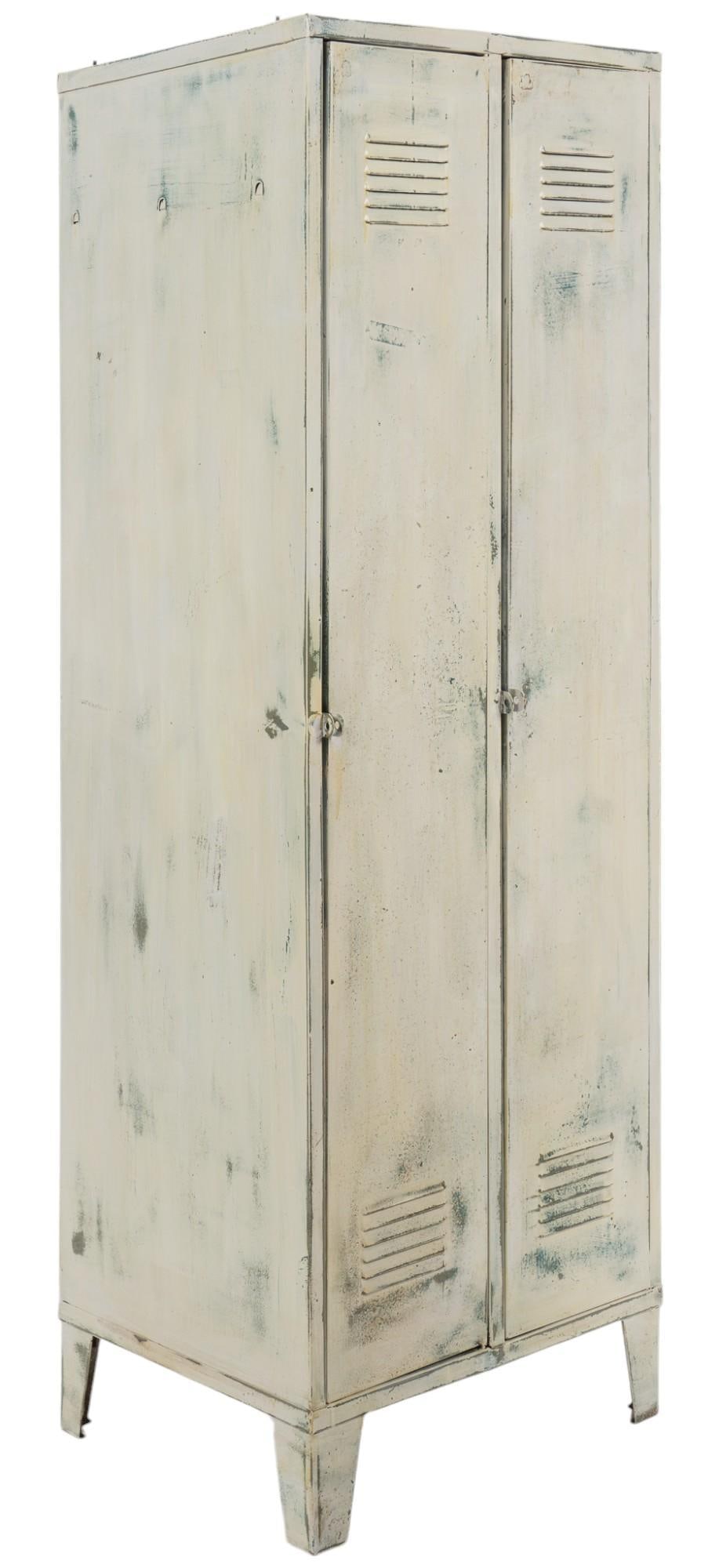 Metal Lockers (1 of 8)