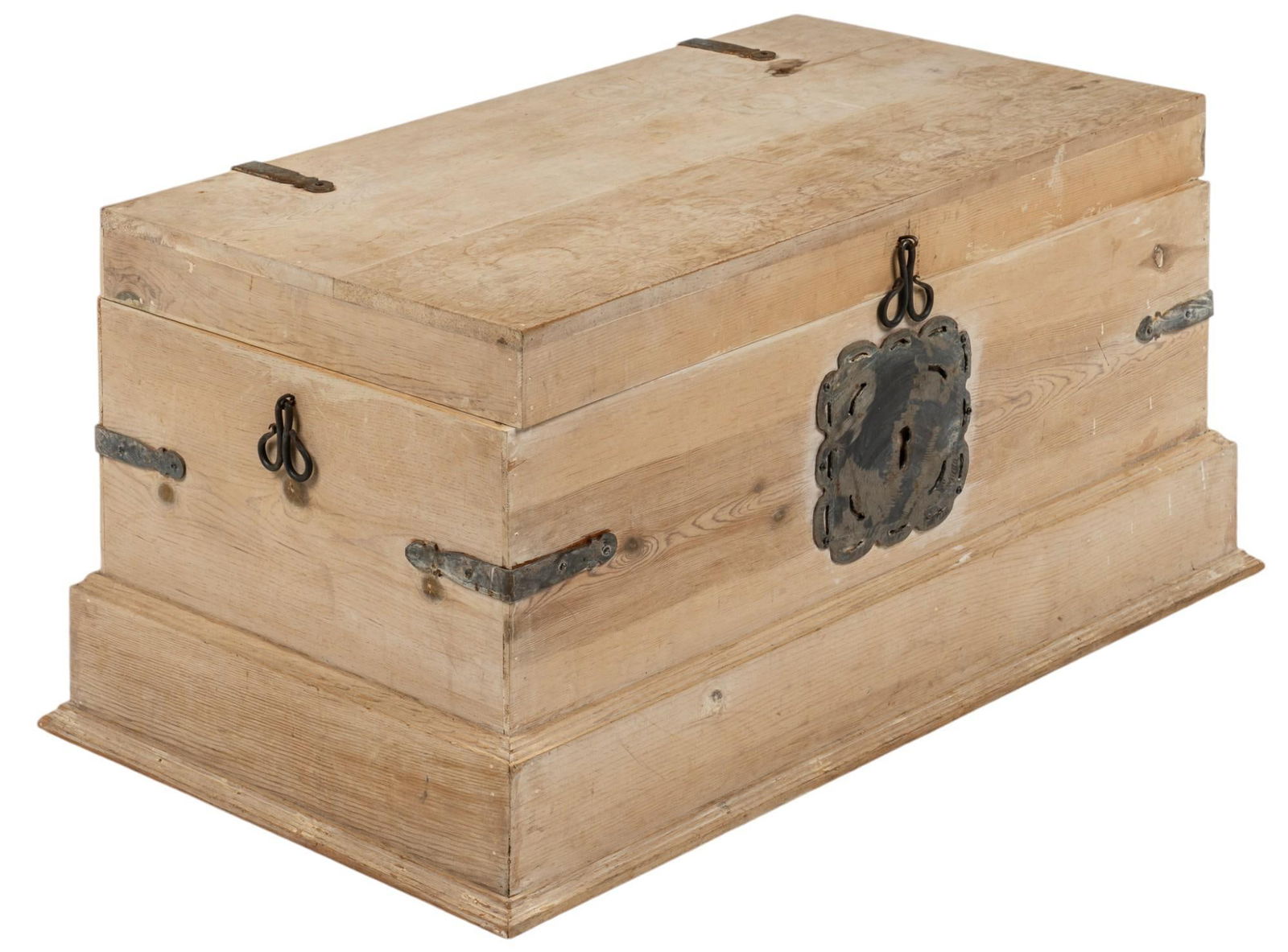 Wooden Trunk (1 of 10)