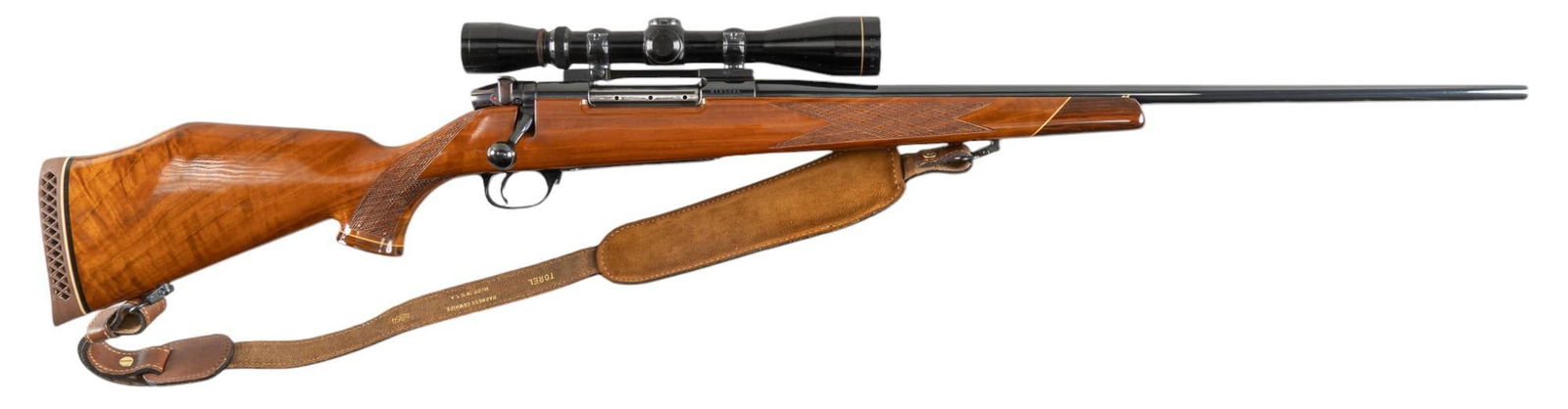 Weatherby Mark V Deluxe 270 Wby Mag Rifle W/ Leupold Scope: Serial: H165086 Manufacturer: Howa-Japan / Weatherby USA (c. 1983) Model: Mark V Caliber: 270 Wby Mag Barrel length: 24 in. OAL: 44.5 in. Condition: Very Good; wood stock has mostly very light handlin