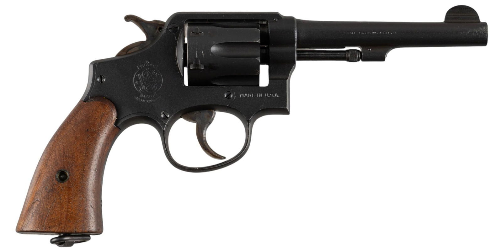 WWII Smith & Wesson Lend-Lease Victory Model 38 S&W Revolver: Serial: V665860 Manufacturer: Smith & Wesson (c. 1942-1952) Model: Victory Caliber: 38 S&W Barrel length: 5 in. OAL: 10 in. Condition: Very Good; grips have light wear & handling marks com