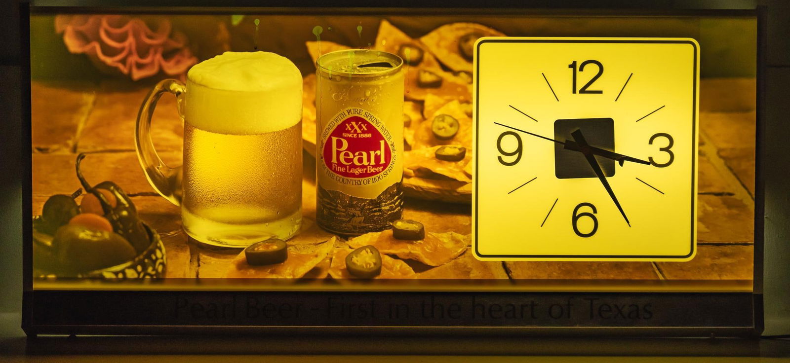 1975 Pearl Beer Clock (1 of 8)