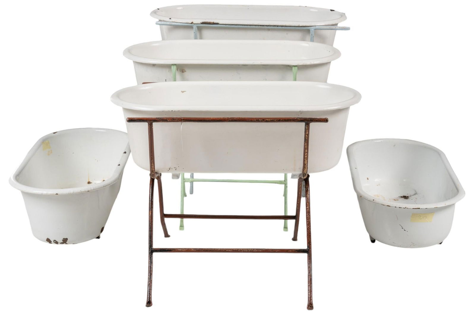(5) Enamel Washtubs (1 of 8)