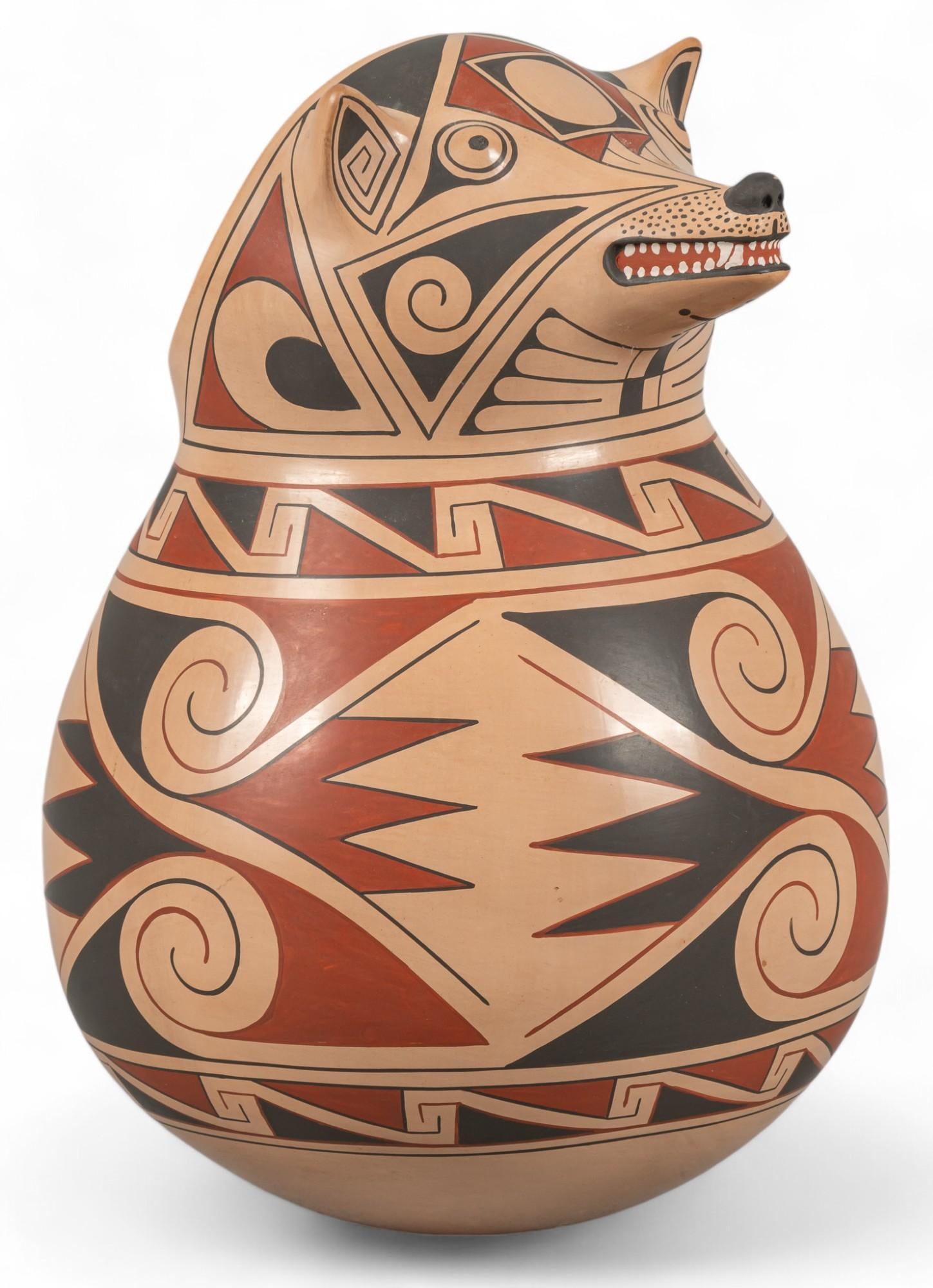 Sabino Vaillaba, Mata Ortiz Badger Vessel (1 of 9)