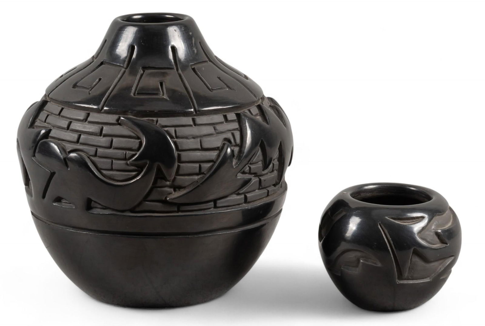 (2) Pieces of Santa Clara Pottery (1 of 9)