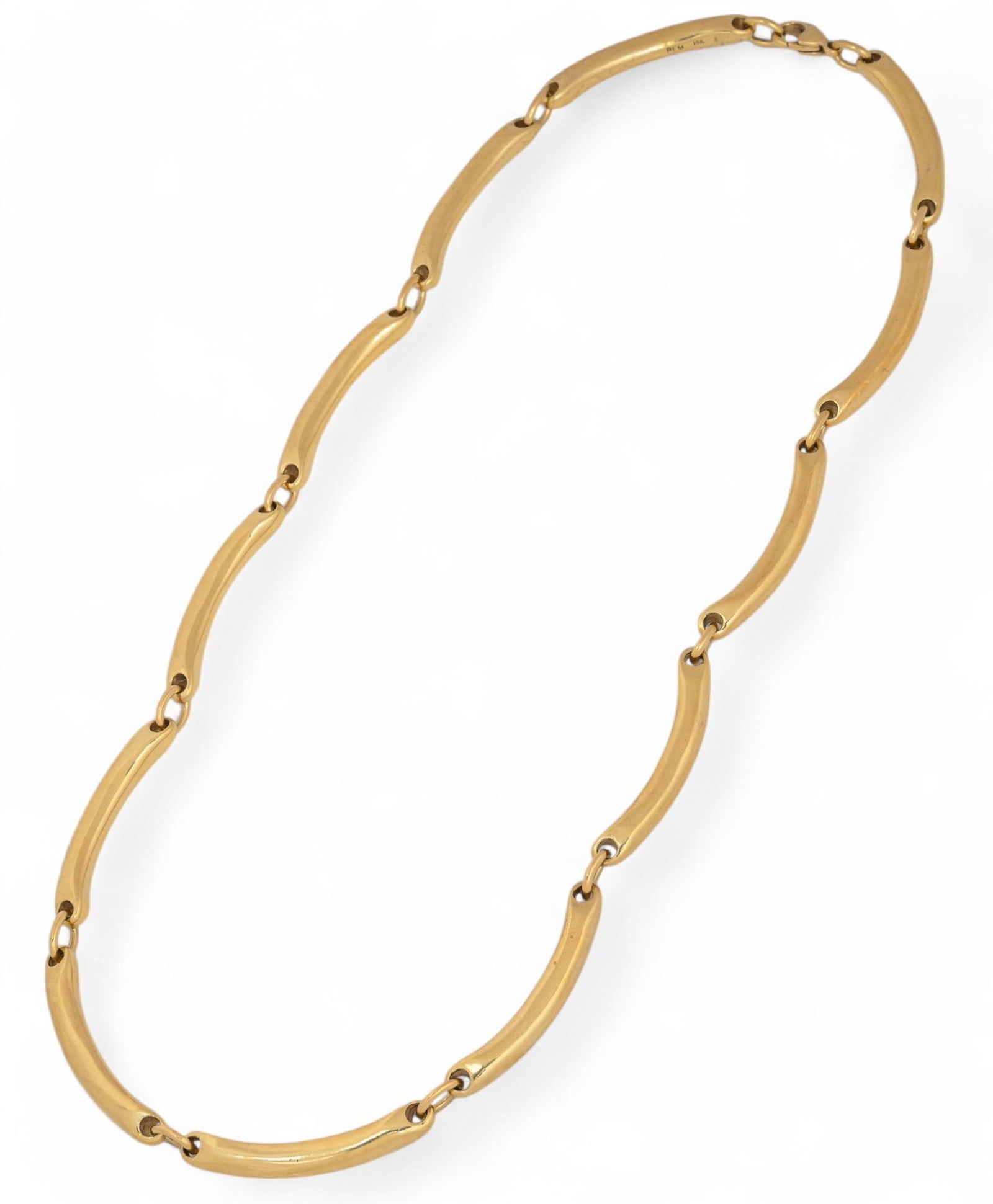 18K Robert & Lee Morris Articulated Chain: 18K gold Robert & Lee Morris articulated chain featuring connected curved chain elements, lobster clasp, marked "18K RLM" Chain length: 17 in. Total weight: 92.6 g Provenance: Propert