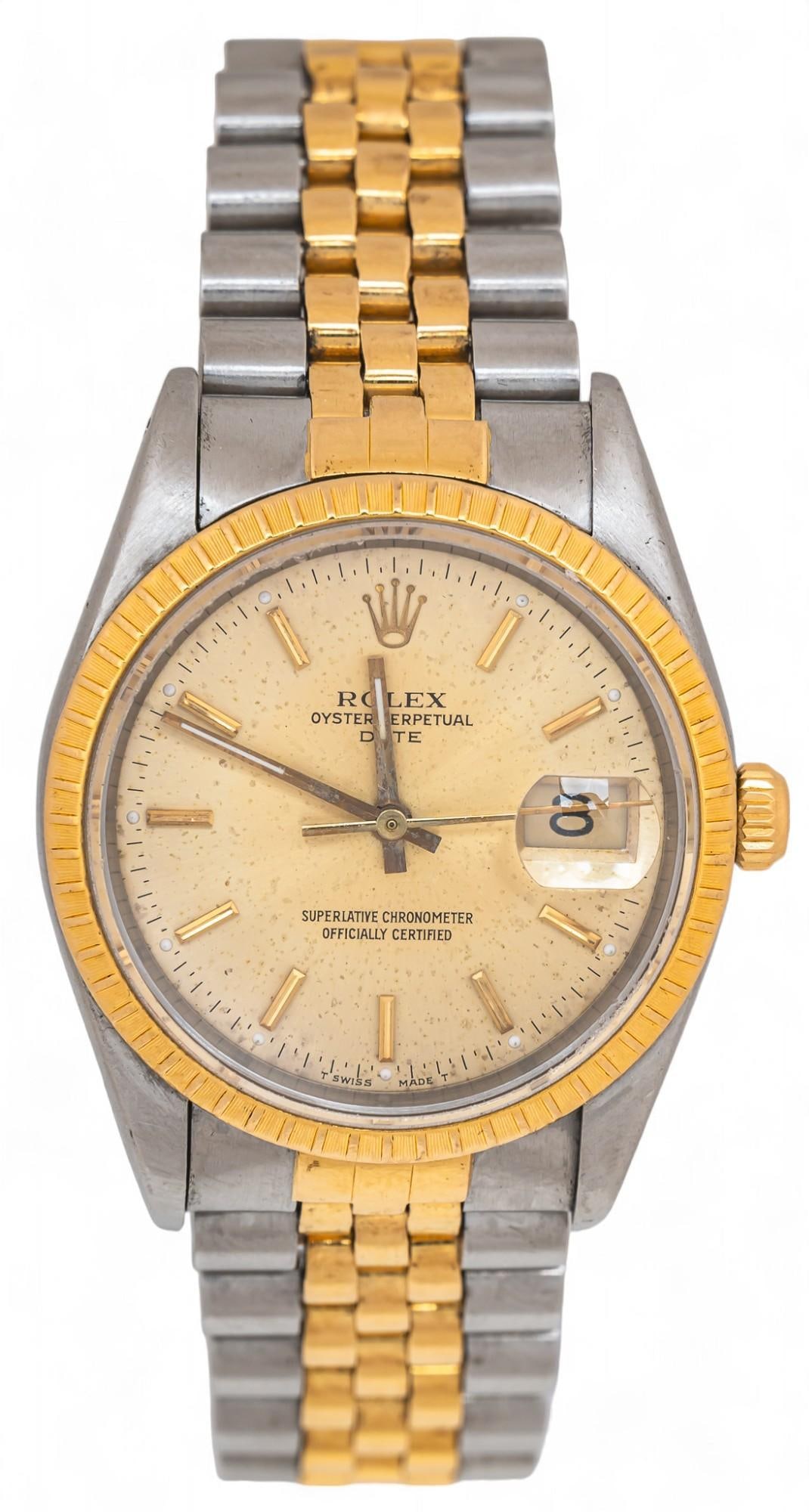 1989 Rolex Oyster Perpetual Date: 1989 Rolex Oyster Perpetual Date, automatic movement, R15223320B6252, L919292, extra link on watch band, one extra link not on link, with warranty papers Total weight: 96.8 g Condition: Slight scra