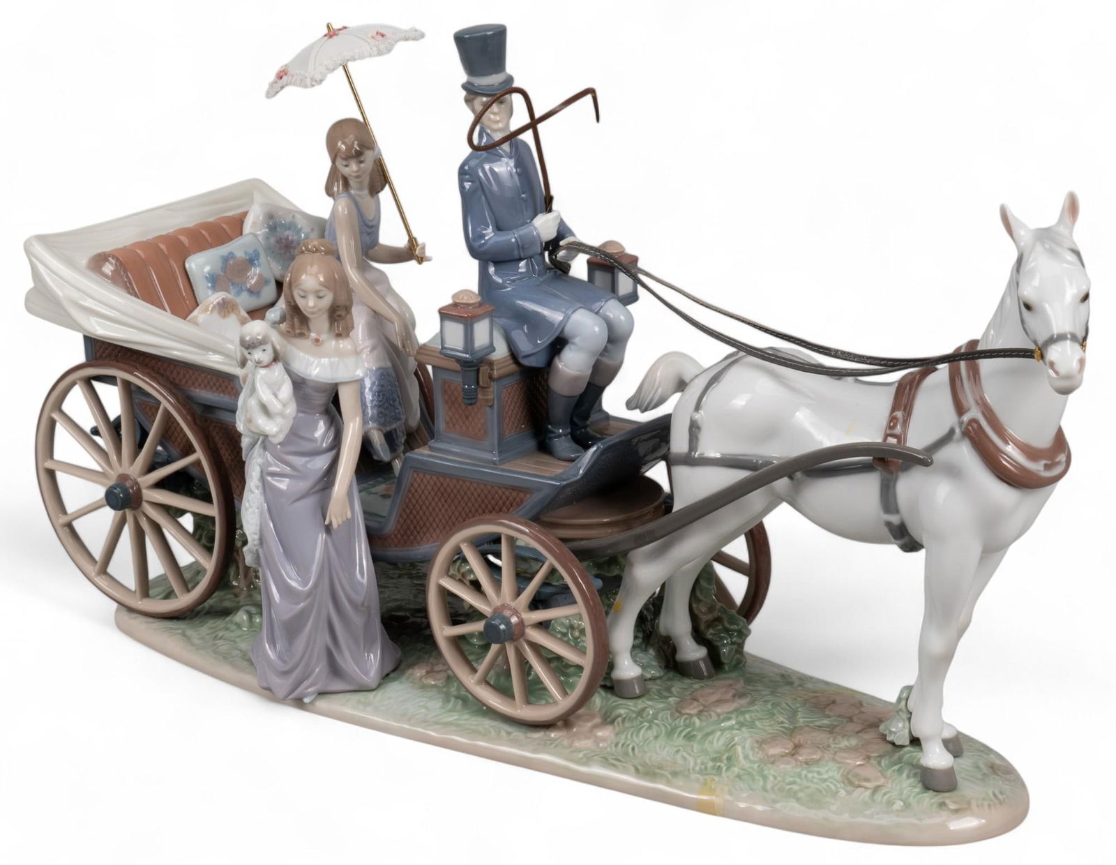 Lladro (ESP) The Landau Carriage (1 of 16)