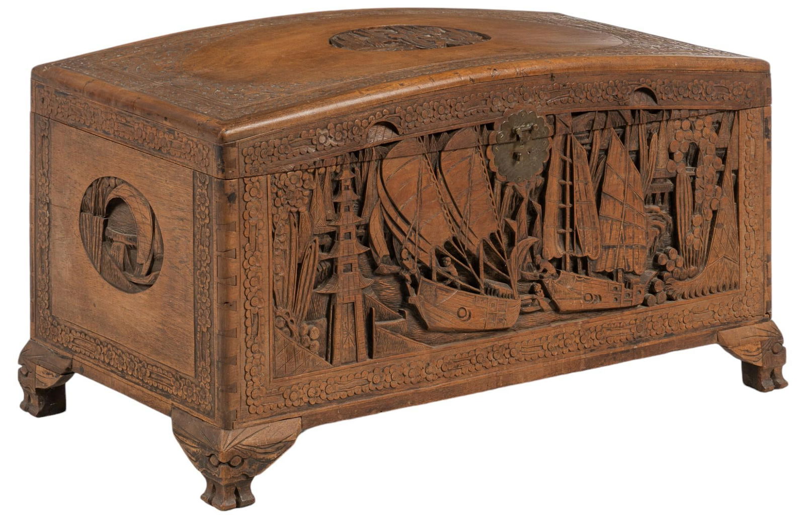 Camphor Chest with Nautical Scenes (1 of 9)