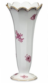 Small Herand (Hung) Porcelain Vase
