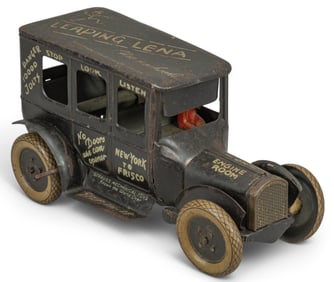 Strauss Leaping Lena Wind-Up Car