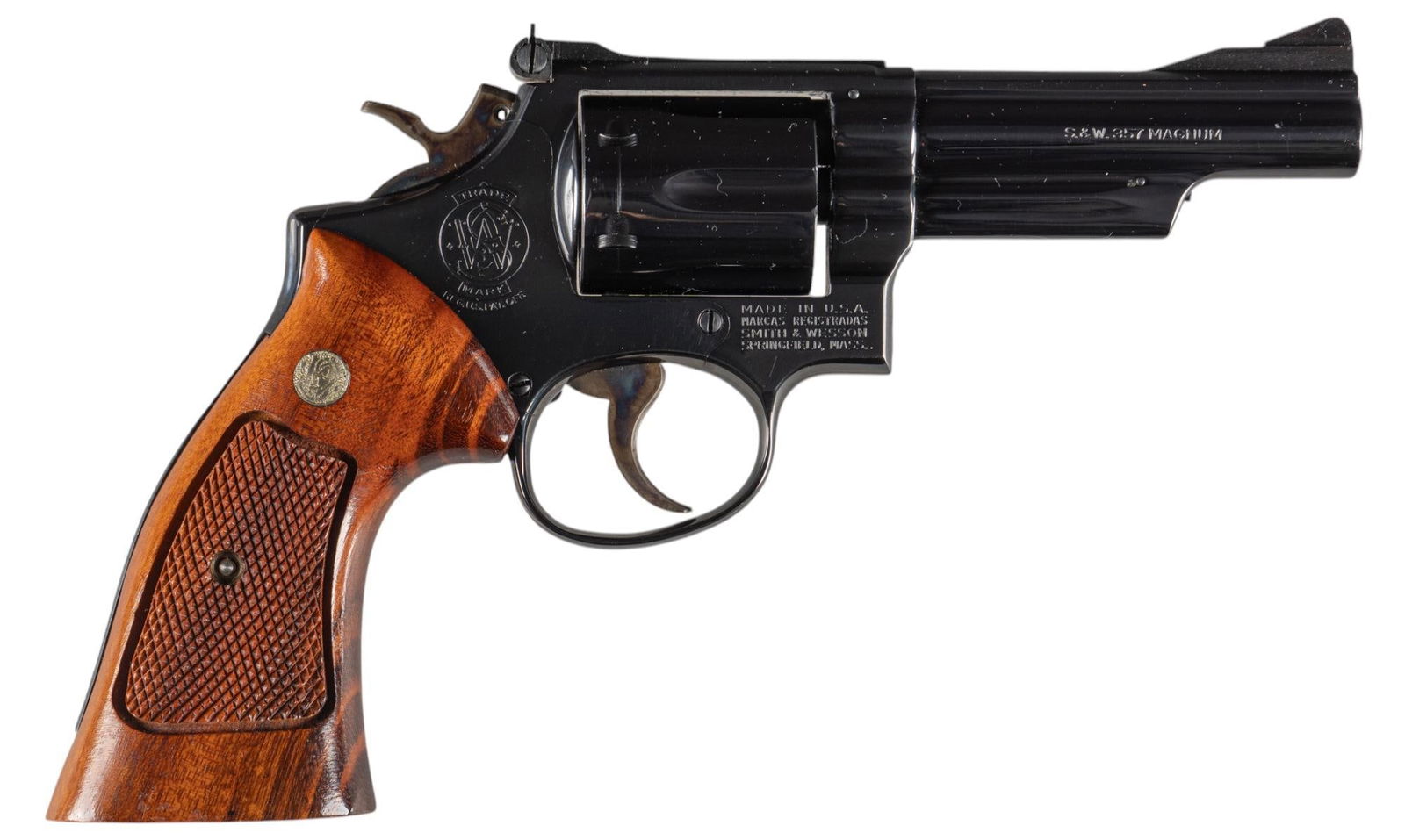 Smith & Wesson Model 19-3 357 Mag Revolver: Serial: 7K67190 Manufacturer: Smith & Wesson (c. 1975) Model: 19-3 Caliber: 357MAG Barrel length: 4 in. OAL: 9.25 in. Condition: Very Good; grips are virtually free of any wear & handling mark