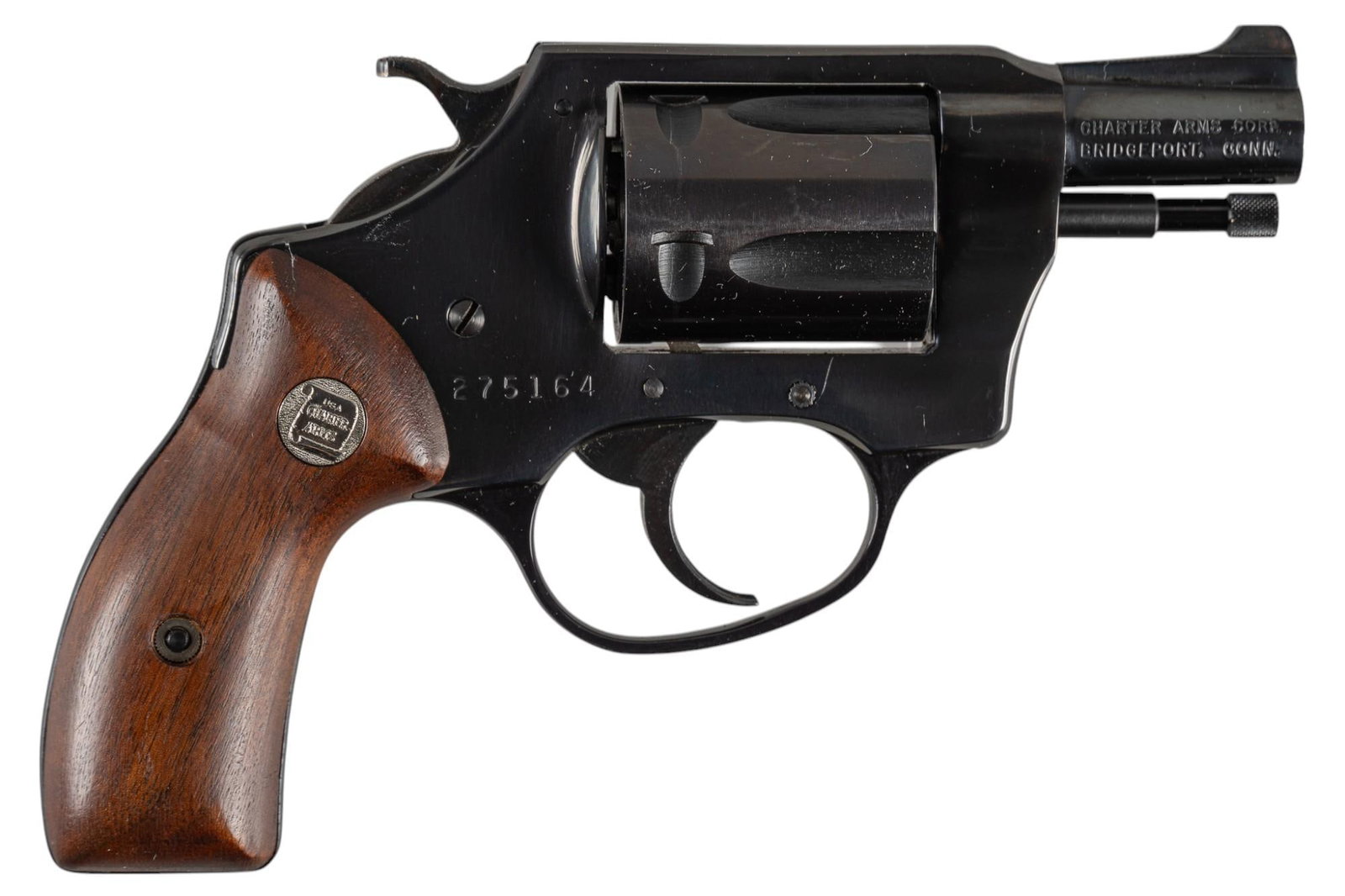 Charter Arms Undercome 38Spl Revolver: Serial: 275164 Manufacturer: Charter Arms Model: Undercover Caliber: 38SPL Barrel length: 2 in. OAL: 6 in. Condition: Good; grips have very light wear & handling marks; barrel & receiver have 
