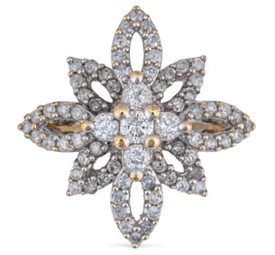 10K Flower Diamond Ring