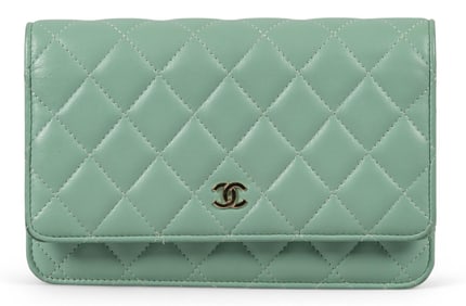 Chanel Classic Chain Wallet Shoulder Bag