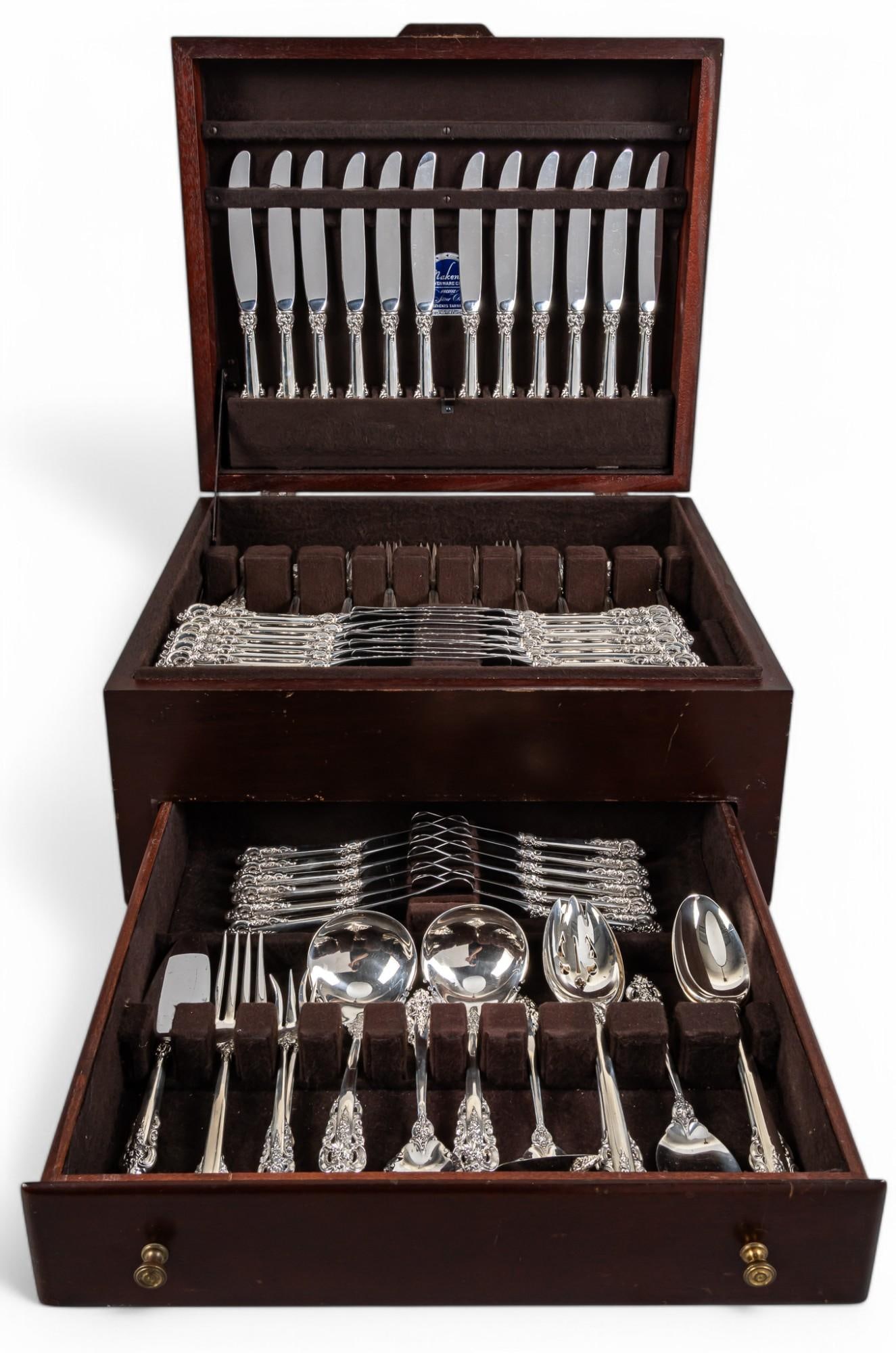 "Grande Baroque" By Wallace Silversmiths Sterling Silver Flatware set: "Grand Baroque" by Wallace Silversmiths sterling silver flatware set of 116 pc, service for 12, no monogram or removal Includes: 12 dinner knives 9 3/4 in. 12 luncheon knives 9 in. 11 dinner forks