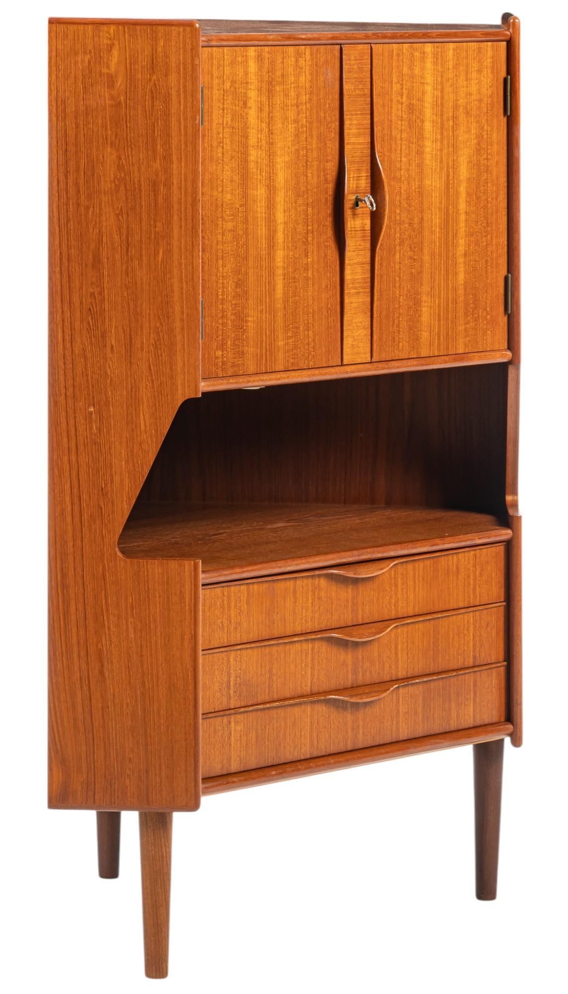 Danish Mid-Century Corner Cabinet (1 of 11)