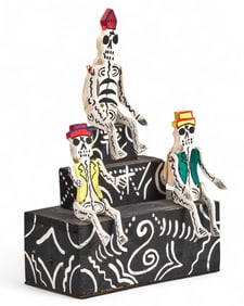Skeleton Nicho with Black Steps