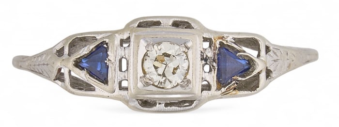18K White Gold Diamond Art Deco Ring