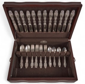 Cloeta by International Sterling Partial Flatware Set