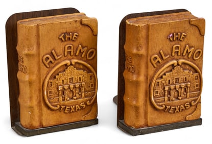Pair of La Mansión del Rio Alamo Bookends
