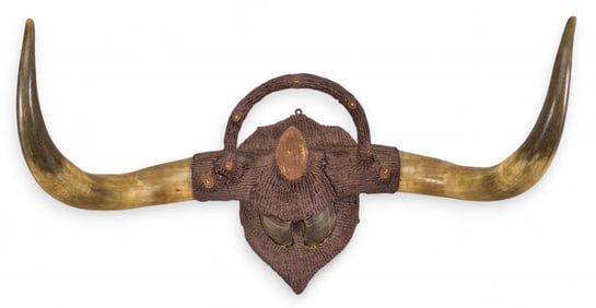 Steer Horn Wall Display with Hoof Detail