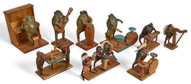 (12) Taxidermy Frog Figurines