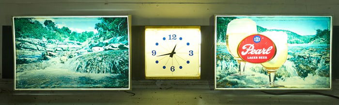Pearl Lager Beer Light-Up Advertising Clock