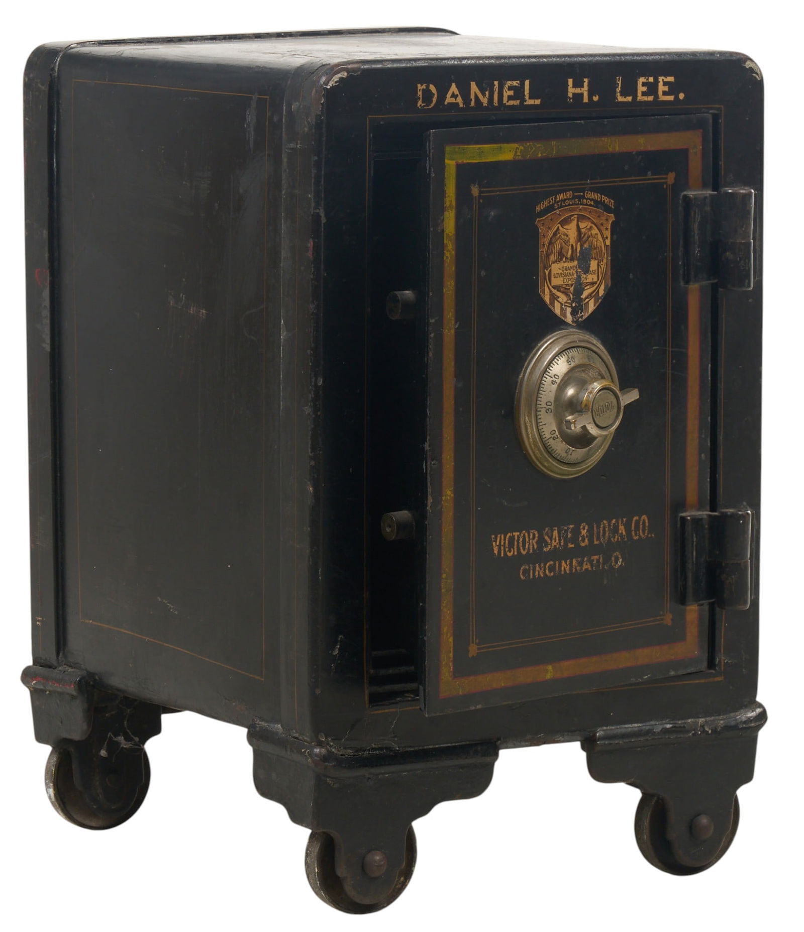 Victor Safe & Lock Co. Safe (1 of 3)